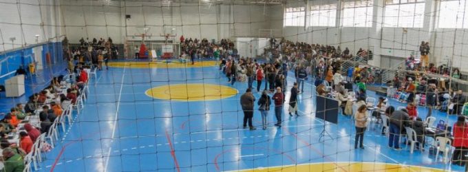 Prefeitura cadastra centenas de famílias em mutirão habitacional