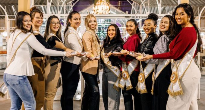 Desfile final para definir próxima corte de baronesas da Fenadoce acontece na noite desta terça-feira (28)