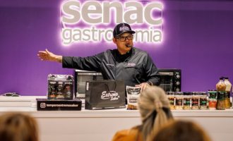 Sistema Fecomércio-RS/Sesc/Senac leva experiências em gastronomia, saúde, cultura e educação para a Fenadoce
