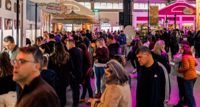 Final de semana atrai turistas e tradicionalistas para a 32ª Fenadoce