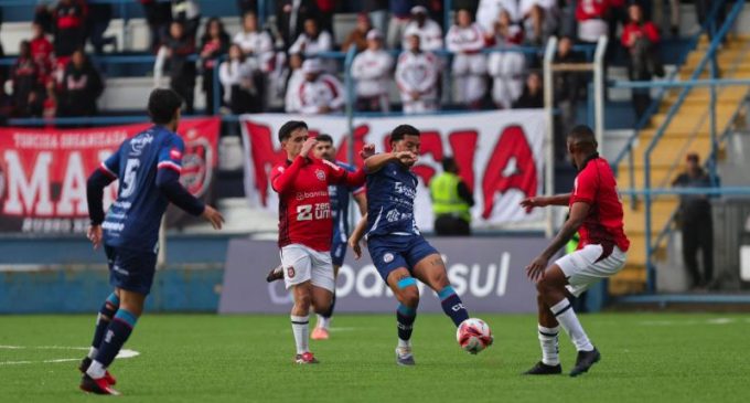 Brasil sai atrás na decisão da Copa FGF após derrota para o Gramadense