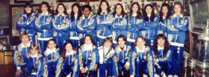 Lobas celebram 30 anos de história no futebol feminino