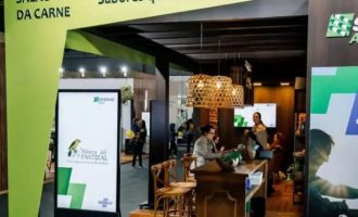Carne gaúcha ganha visibilidade na Fenadoce para mostrar origem, sustentabilidade e conexão com o território