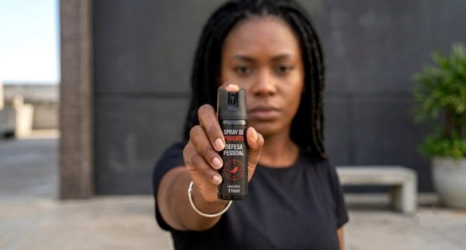 Senado aprova venda de spray de pimenta para defesa de mulheres