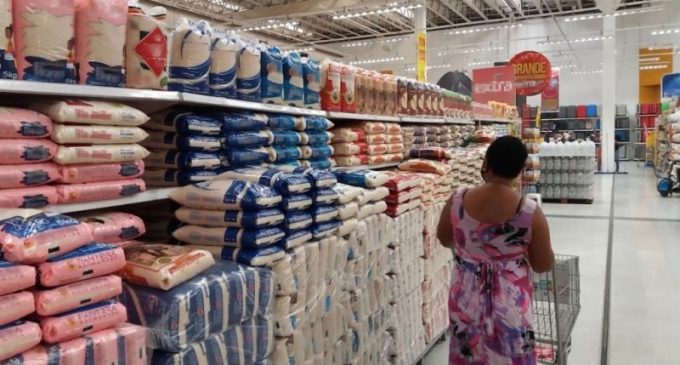 Levantamento identificou classificação inferior à declarada em 215 das 268 amostras selecionadas de arroz vendido como Tipo 1
