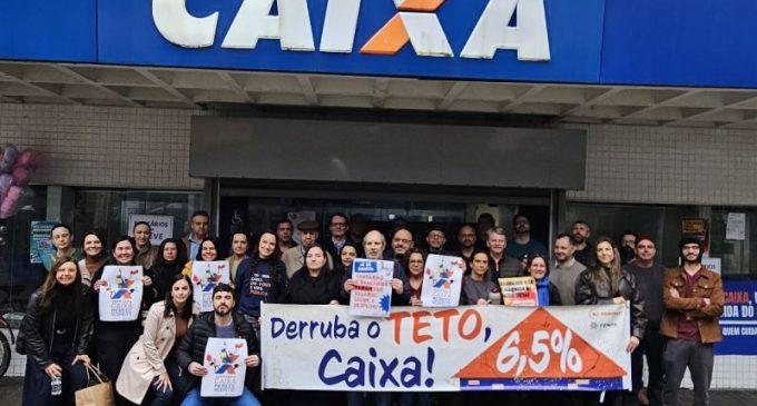 Em dia de mobilização histórica, bancários de Pelotas e região aderem à paralisação nacional e param por 24h
