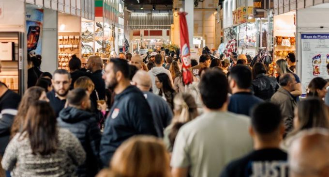 Fenadoce chega ao último dia e conta com oficinas gastronômicas, apresentações culturais e descontos na multifeira