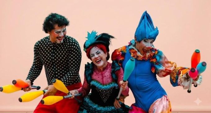 Grupo Tholl apresenta espetáculo para cerca de 600 estudantes do Sesi-RS e de escolas públicas em Pelotas
