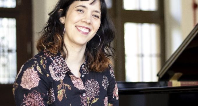 Pianista basca Garazi Goñi apresenta recital gratuito em Pelotas