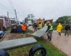 Prefeitura distribui telhas no Barro Duro e na Colônia Z3