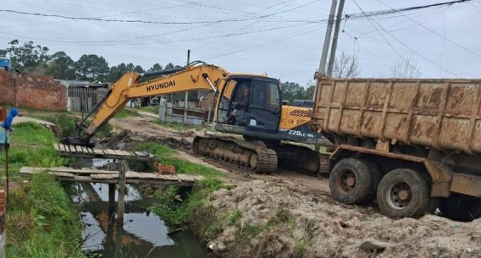 Prefeitura instala tubulação no Getúlio Vargas